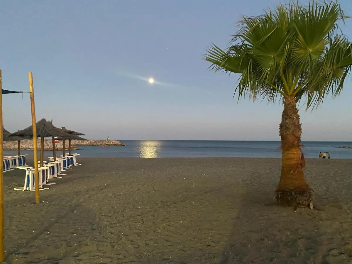 Manilva Beach Casa De Pedro 度假居